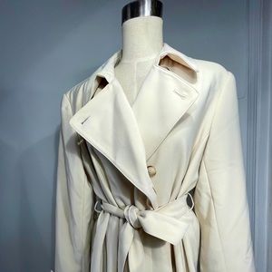 Vintage Gallery Trench coat with buttons and tie
